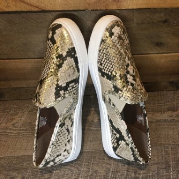 NEW Steve Madden Safary Snake Sneaker - Picture 8 of 10